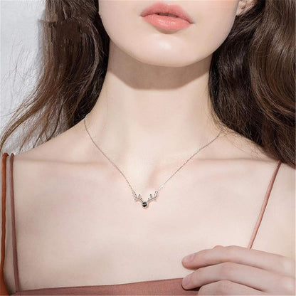 I love you in 100 Languages necklece